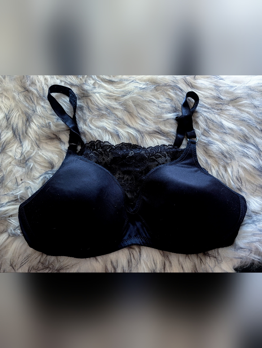 Women's Black Lace-Back T-Shirt Bra Size 40B